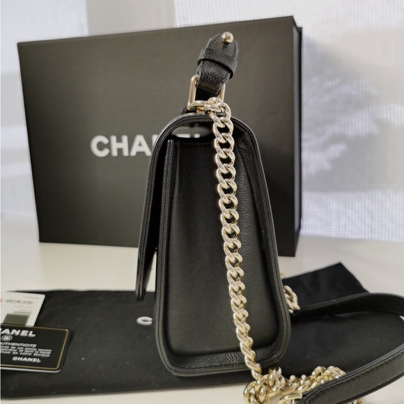 Chanel Caviar Label Click Flap Bag - Picture 3 of 10